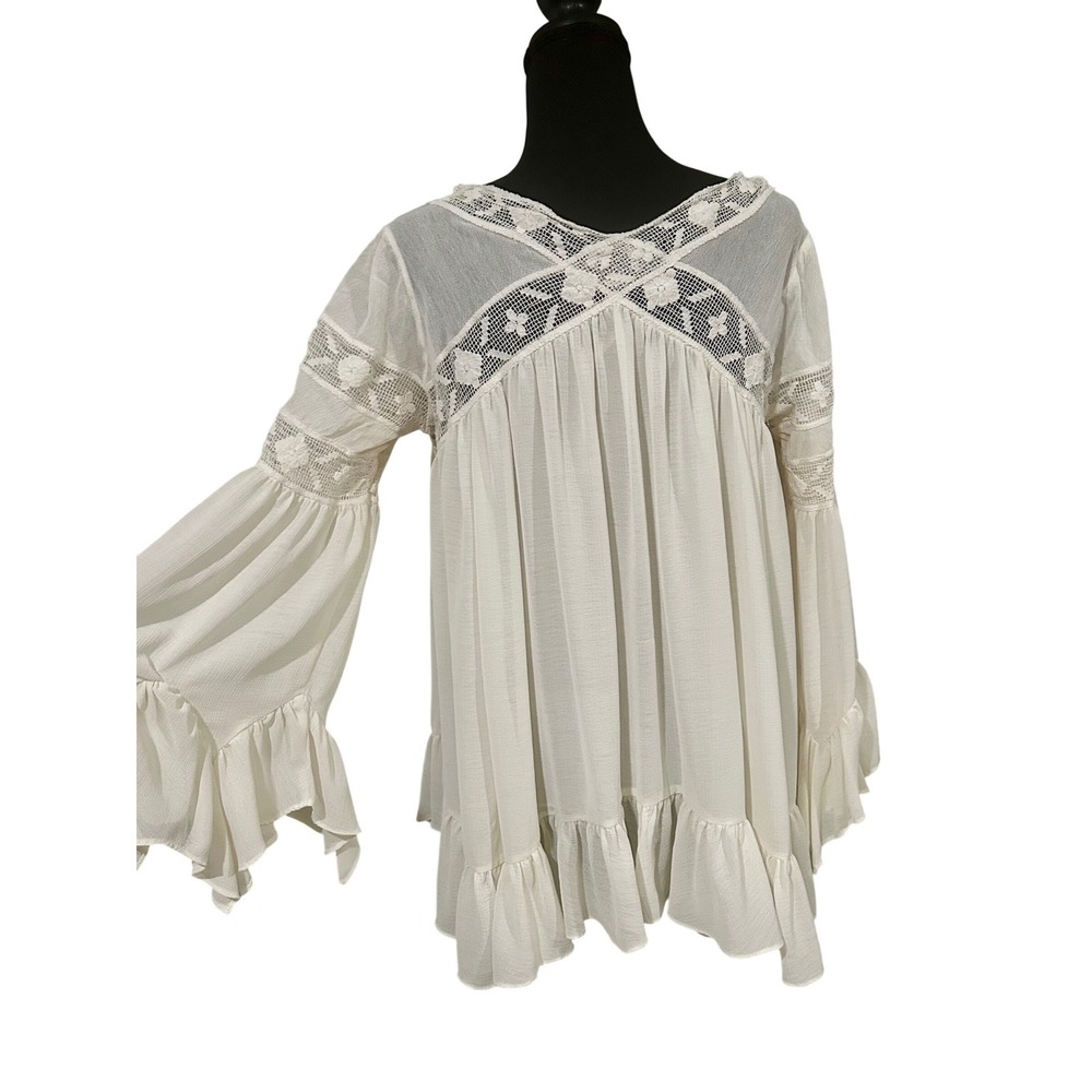 Free People Ivory Lace Crochet Boho Bell Sleeve Ruffle Blouse Top Medium - Picture 3 of 4